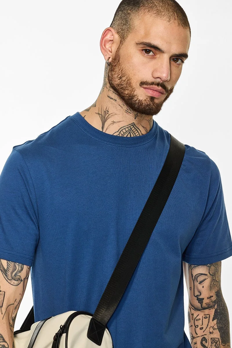 سنيتش تيشيرت كور لاب أزرق سادة بقصة عادية